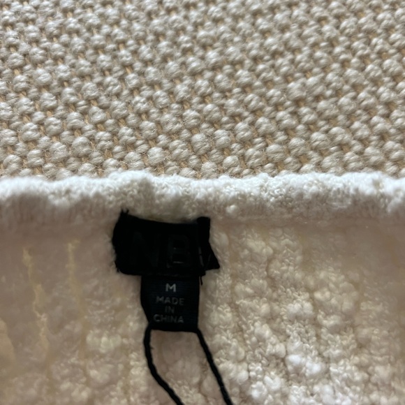 Textured Strapless Top - Picture 2 of 2